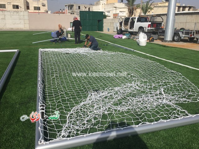     فيديو: تركيب الشباك والبوابات في الملعب الشرقي ورمزي بدير يصرح  مجتمعنا يعشق النقد الاعمى ولا ينظرون الى الانجاز كإنجاز ...  